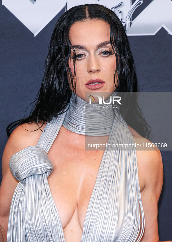 Katy Perry, recipient of the Michael Jackson Video Vanguard Award and winner of the VMAs Most Iconic Performance award for 'Roar' (2013, liv...