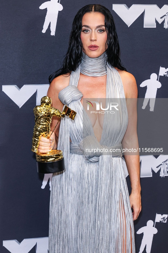 Katy Perry, recipient of the Michael Jackson Video Vanguard Award and winner of the VMAs Most Iconic Performance award for 'Roar' (2013, liv...