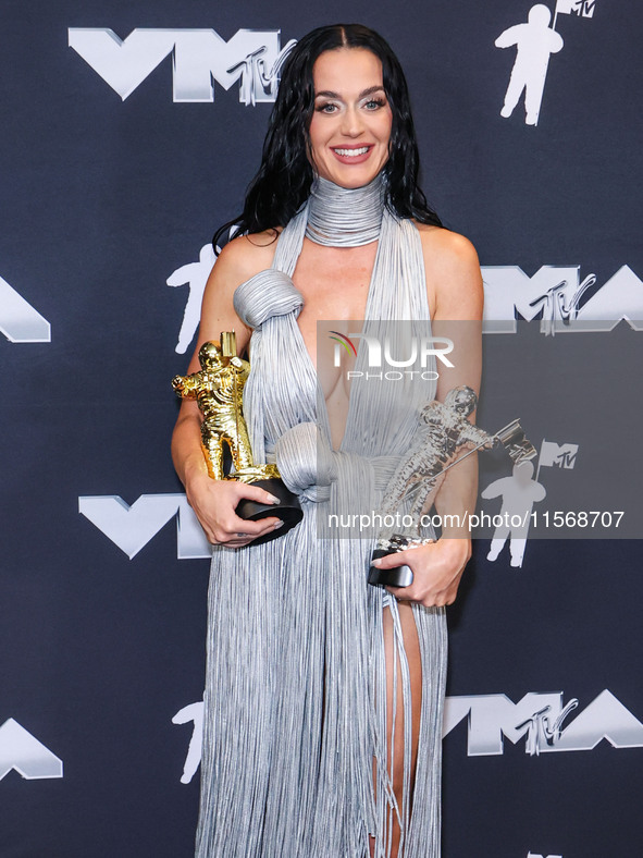 Katy Perry, recipient of the Michael Jackson Video Vanguard Award and winner of the VMAs Most Iconic Performance award for 'Roar' (2013, liv...