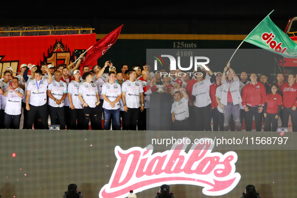 Team Diablos Rojos del Mexico celebrates the 17th championship of the Mexican Baseball League (LMB) during the victory parade at the Alfredo...