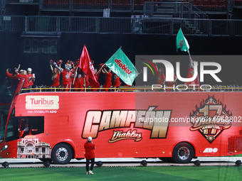 Team Diablos Rojos del Mexico celebrates the 17th championship of the Mexican Baseball League (LMB) during the victory parade at the Alfredo...