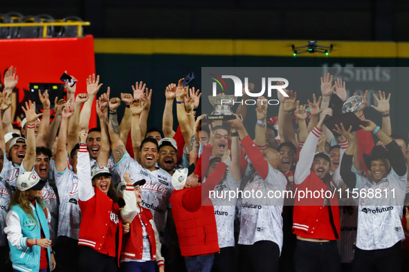 Team Diablos Rojos del Mexico celebrates the 17th championship of the Mexican Baseball League (LMB) during the victory parade at the Alfredo...