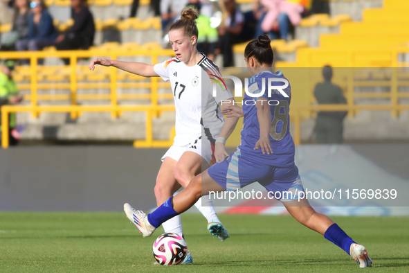 Alara Sehitler of Germany and Sofia Dominguez of Argentina fight for the ball during the FIFA U-20 Women's World Cup 2024 match between Germ...