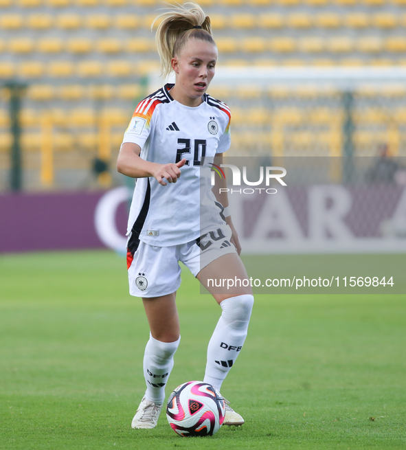 Laura Gloning of Germany controls the ball during the FIFA U-20 Women's World Cup 2024 match between Germany and Argentina at the Techo stad...