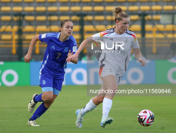 Alara Sehitler of Germany and Delfina Lombardi of Argentina fight for the ball during the 2024 FIFA U-20 Women's World Cup match between Ger...