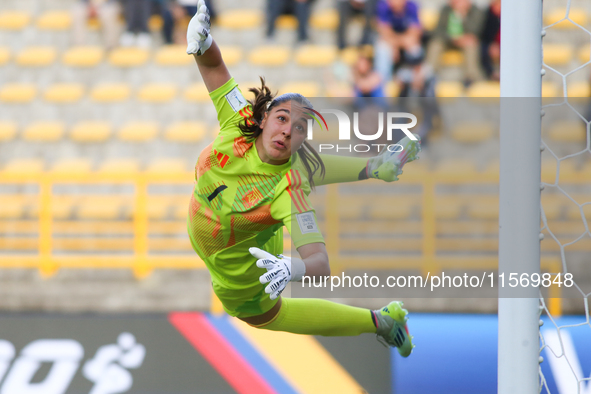 Paulina Aprile of Argentina stretches to try to save the ball during the 2024 FIFA U-20 Women's World Cup match between Germany and Argentin...