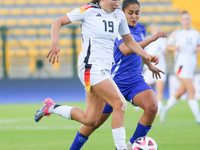 Loreen Bender of Germany and Sofia Dominguez of Argentina fight for the ball during the FIFA U-20 Women's World Cup 2024 match between Germa...