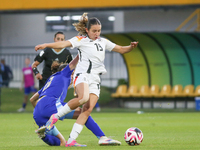 Loreen Bender of Germany and Serena Rodriguez of Argentina fight for the ball during the FIFA U-20 Women's World Cup 2024 match between Germ...