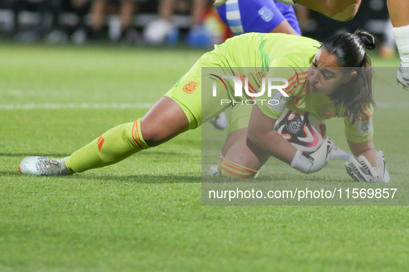 Paulina Aprile of Argentina controls the ball during the FIFA U-20 Women's World Cup 2024 match between Germany and Argentina at the Techo s...