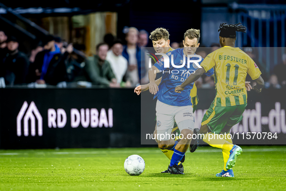 FC Den Bosch player Rik Mulders and ADO Den Haag player Joel Ideho during the match between Den Bosch and ADO at De Vliert for the Keuken Ka...