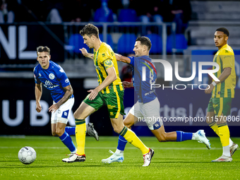 ADO Den Haag player Jari Vlak and FC Den Bosch player Torles Knoll during the match between Den Bosch and ADO at De Vliert for the Keuken Ka...