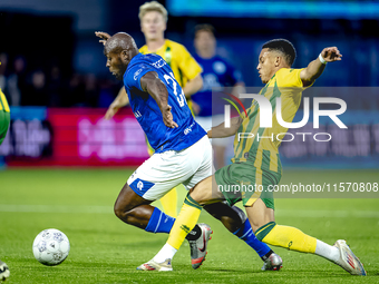 FC Den Bosch player Danzell Gravenberch and ADO Den Haag player Steven van der Sloot during the match between Den Bosch and ADO at De Vliert...