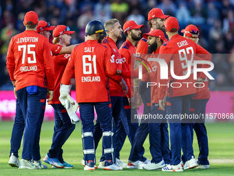 #23, Liam Livingstone of England (center facing right), celebrates taking the wicket of #23, Jake Fraser-McGurk of Australia, caught by #75,...