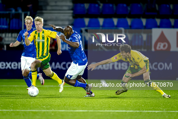 FC Den Bosch player Danzell Gravenberch and ADO Den Haag player Daniel Granli during the match between Den Bosch and ADO at De Vliert for th...