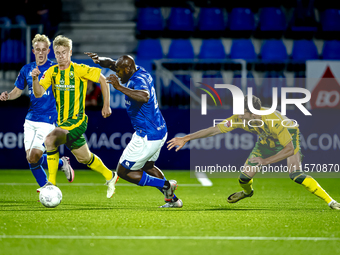 FC Den Bosch player Danzell Gravenberch and ADO Den Haag player Daniel Granli during the match between Den Bosch and ADO at De Vliert for th...