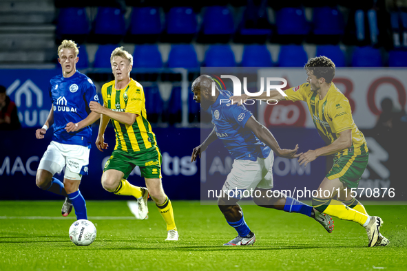 FC Den Bosch player Danzell Gravenberch and ADO Den Haag player Daniel Granli during the match between Den Bosch and ADO at De Vliert for th...