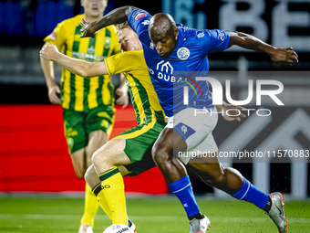 FC Den Bosch player Danzell Gravenberch and ADO Den Haag player Juho Kilo during the match between Den Bosch and ADO at De Vliert for the Ke...