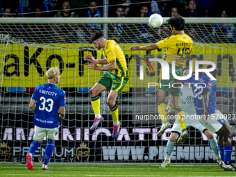 ADO Den Haag player Diogo Tomas scores, but it is offside during the match between Den Bosch and ADO at De Vliert for the Keuken Kampioen Di...