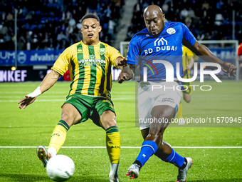 ADO Den Haag player Steven van der Sloot and FC Den Bosch player Danzell Gravenberch during the match Den Bosch vs. ADO at De Vliert for the...