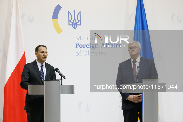 Minister of Foreign Affairs of the Republic of Poland Radoslaw Sikorski and Minister of Foreign Affairs of Ukraine Andrii Sybiha hold a join...