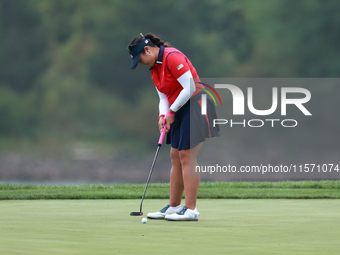 GAINESVILLE, VIRGINIA - SEPTEMBER 13: Lilia Vu of Team USA putts on the 9th green during Day One of the Solheim Cup at Robert Trent Jones Go...