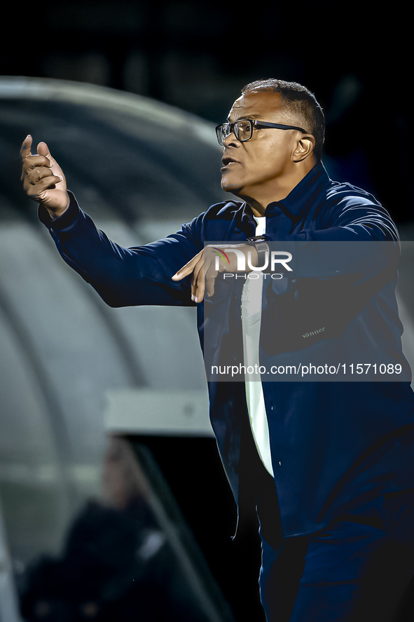 FC Den Bosch trainer David Nascimento is present during the match between Den Bosch and ADO at De Vliert for the Keuken Kampioen Divisie sea...