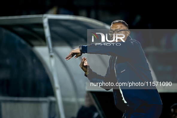 FC Den Bosch trainer David Nascimento is present during the match between Den Bosch and ADO at De Vliert for the Keuken Kampioen Divisie sea...