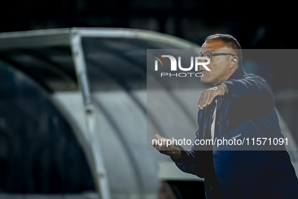 FC Den Bosch trainer David Nascimento is present during the match between Den Bosch and ADO at De Vliert for the Keuken Kampioen Divisie sea...