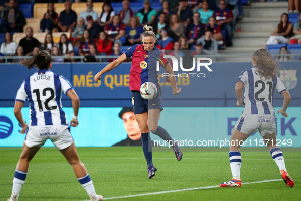 Fridolina Rolfo plays during the match between FC Barcelona Women and Real Sociedad Women, corresponding to week 2 of the Liga F, at the Joh...