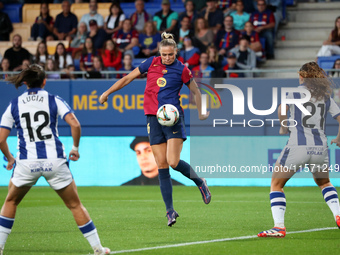 Fridolina Rolfo plays during the match between FC Barcelona Women and Real Sociedad Women, corresponding to week 2 of the Liga F, at the Joh...