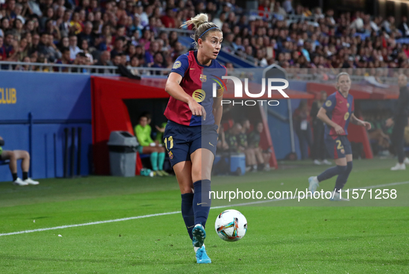 Alexia Putellas plays during the match between FC Barcelona Women and Real Sociedad Women, corresponding to week 2 of the Liga F, at the Joh...