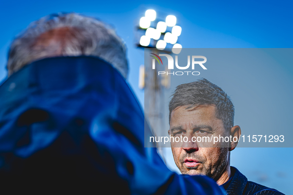 ADO Den Haag trainer Darije Kalezic is present during the match between Den Bosch and ADO at De Vliert for the Keuken Kampioen Divisie seaso...