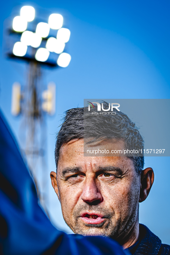 ADO Den Haag trainer Darije Kalezic is present during the match between Den Bosch and ADO at De Vliert for the Keuken Kampioen Divisie seaso...