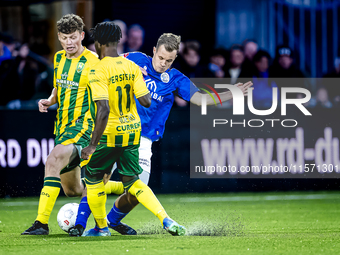 FC Den Bosch player Rik Mulders and ADO Den Haag player Joel Ideho during the match between Den Bosch and ADO at De Vliert for the Keuken Ka...