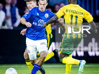 FC Den Bosch player Rik Mulders and ADO Den Haag player Joel Ideho during the match between Den Bosch and ADO at De Vliert for the Keuken Ka...