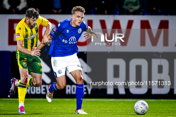 ADO Den Haag player Jordan Lee Bonis and FC Den Bosch player Stan Henderikx during the match between Den Bosch and ADO at De Vliert for the...