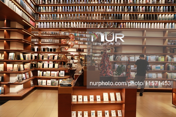 People visit TSUTAYA BOOKS in Xi'an, China, on September 13, 2024. On September 9, Xi'an TSUTAYA BOOKS issues a notice of closure and will c...