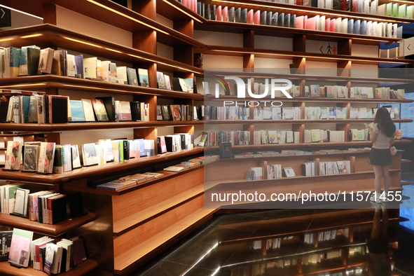 People visit TSUTAYA BOOKS in Xi'an, China, on September 13, 2024. On September 9, Xi'an TSUTAYA BOOKS issues a notice of closure and will c...