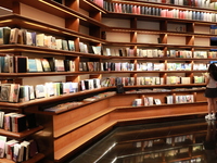 People visit TSUTAYA BOOKS in Xi'an, China, on September 13, 2024. On September 9, Xi'an TSUTAYA BOOKS issues a notice of closure and will c...