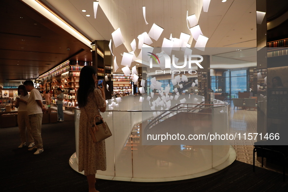 People visit TSUTAYA BOOKS in Xi'an, China, on September 13, 2024. On September 9, Xi'an TSUTAYA BOOKS issues a notice of closure and will c...