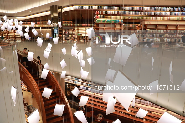 People visit TSUTAYA BOOKS in Xi'an, China, on September 13, 2024. On September 9, Xi'an TSUTAYA BOOKS issues a notice of closure and will c...