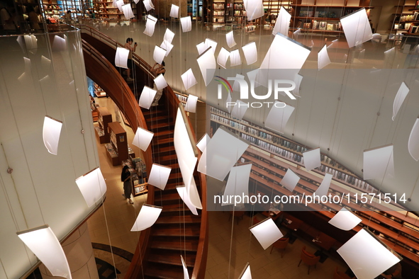 People visit TSUTAYA BOOKS in Xi'an, China, on September 13, 2024. On September 9, Xi'an TSUTAYA BOOKS issues a notice of closure and will c...