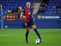 Fridolina Rolfo plays during the match between FC Barcelona Women and Real Sociedad Women, corresponding to week 2 of the Liga F, at the Joh...