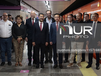 At the center, Marti Batres (left), head of the Mexico City government, and Zhang Run (right), His Excellency Ambassador of the People's Rep...