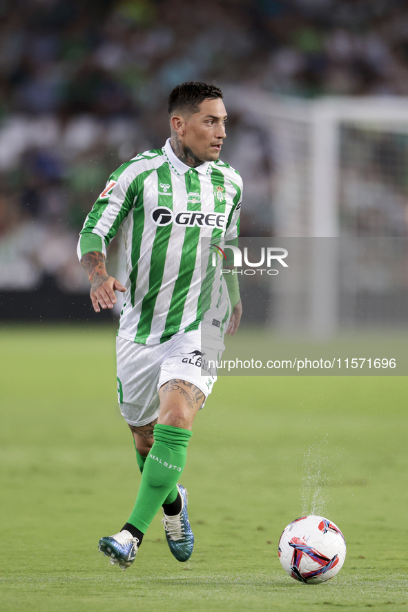 Chimy Avila of Real Betis runs with the ball during the La Liga EA Sports match between Real Betis and CD Leganes at Benito Villamarin in Se...