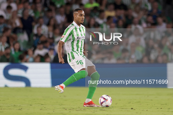 Natan Bernardo de Souza of Real Betis passes the ball during the La Liga EA Sports match between Real Betis and CD Leganes at Benito Villama...