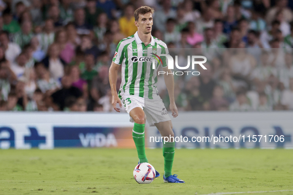 Diego Llorente of Real Betis controls the ball during the La Liga EA Sports match between Real Betis and CD Leganes at Benito Villamarin in...