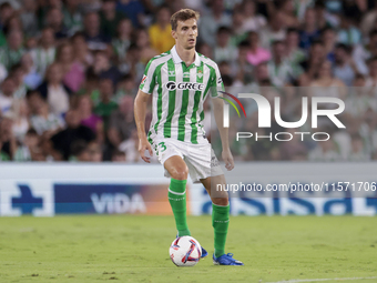 Diego Llorente of Real Betis controls the ball during the La Liga EA Sports match between Real Betis and CD Leganes at Benito Villamarin in...