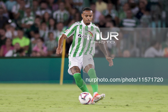 Natan Bernardo de Souza of Real Betis passes the ball during the La Liga EA Sports match between Real Betis and CD Leganes at Benito Villama...