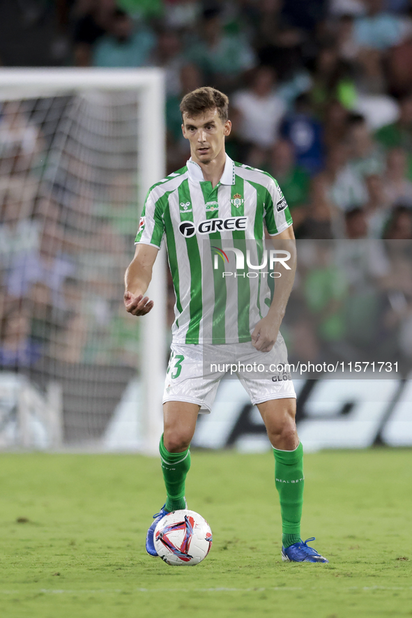 Diego Llorente of Real Betis controls the ball during the La Liga EA Sports match between Real Betis and CD Leganes at Benito Villamarin in...